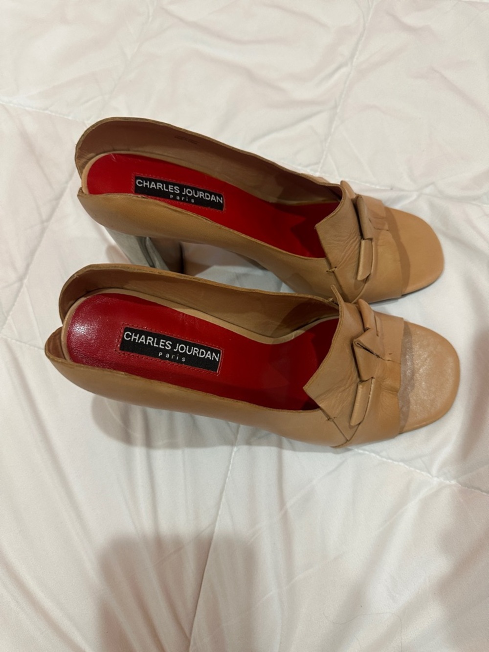 NWOT Charles Jourdan Tan Leather Open-Toe Bow Block Heel Mules size 7M - Picture 2 of 9